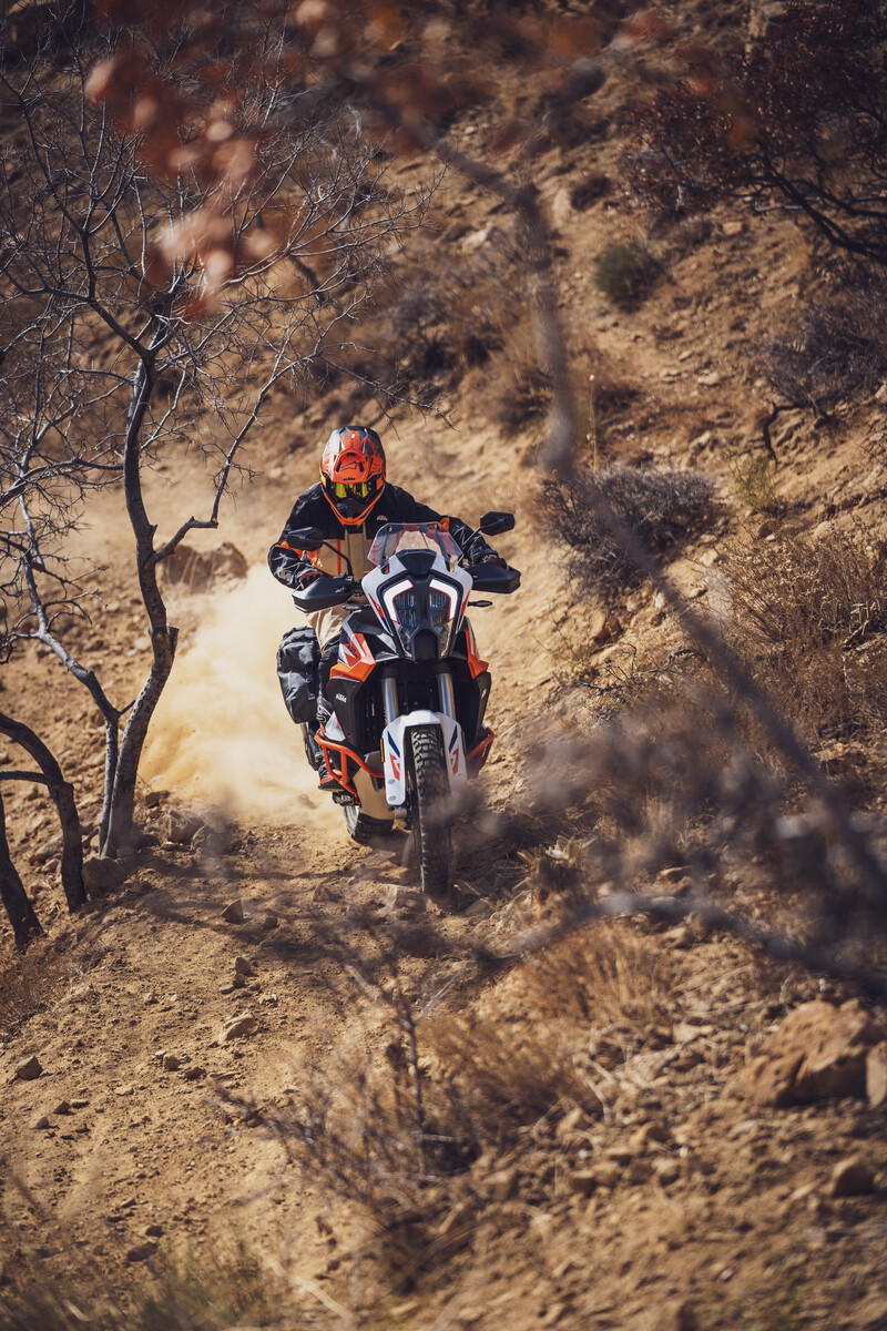 CANADA NO ROADS NO PROBLEM RACE ANYWHERE WITH THE 2024 KTM 1290