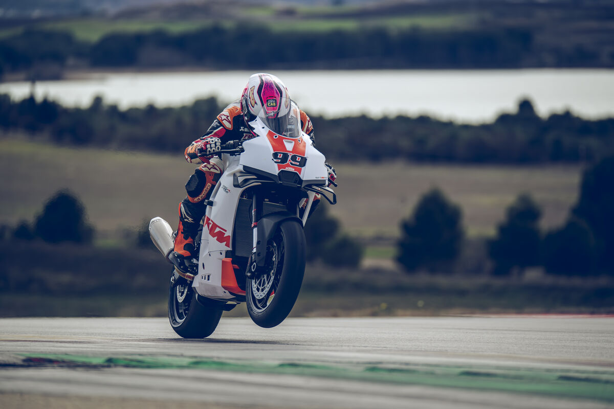 2026 KTM 990 RC R TRACK