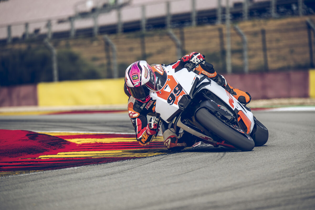 2026 KTM 990 RC R TRACK