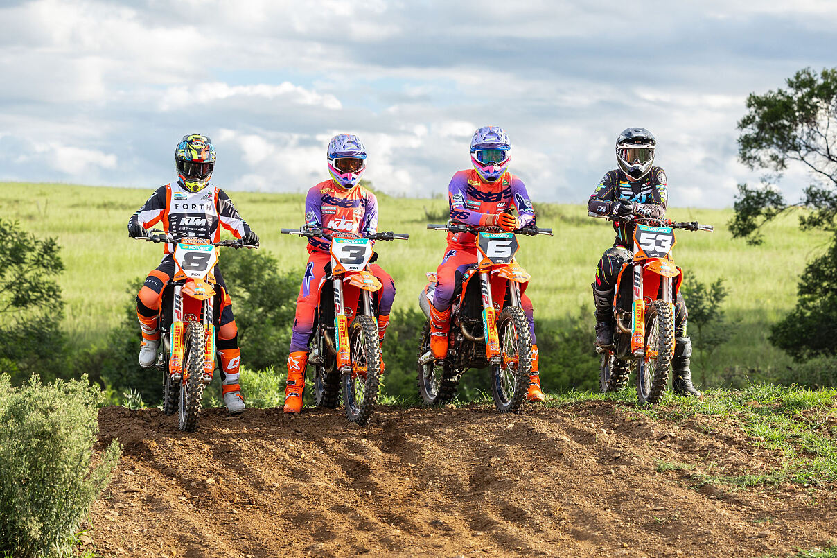 TEAM 03 - KTM RACING TEAM