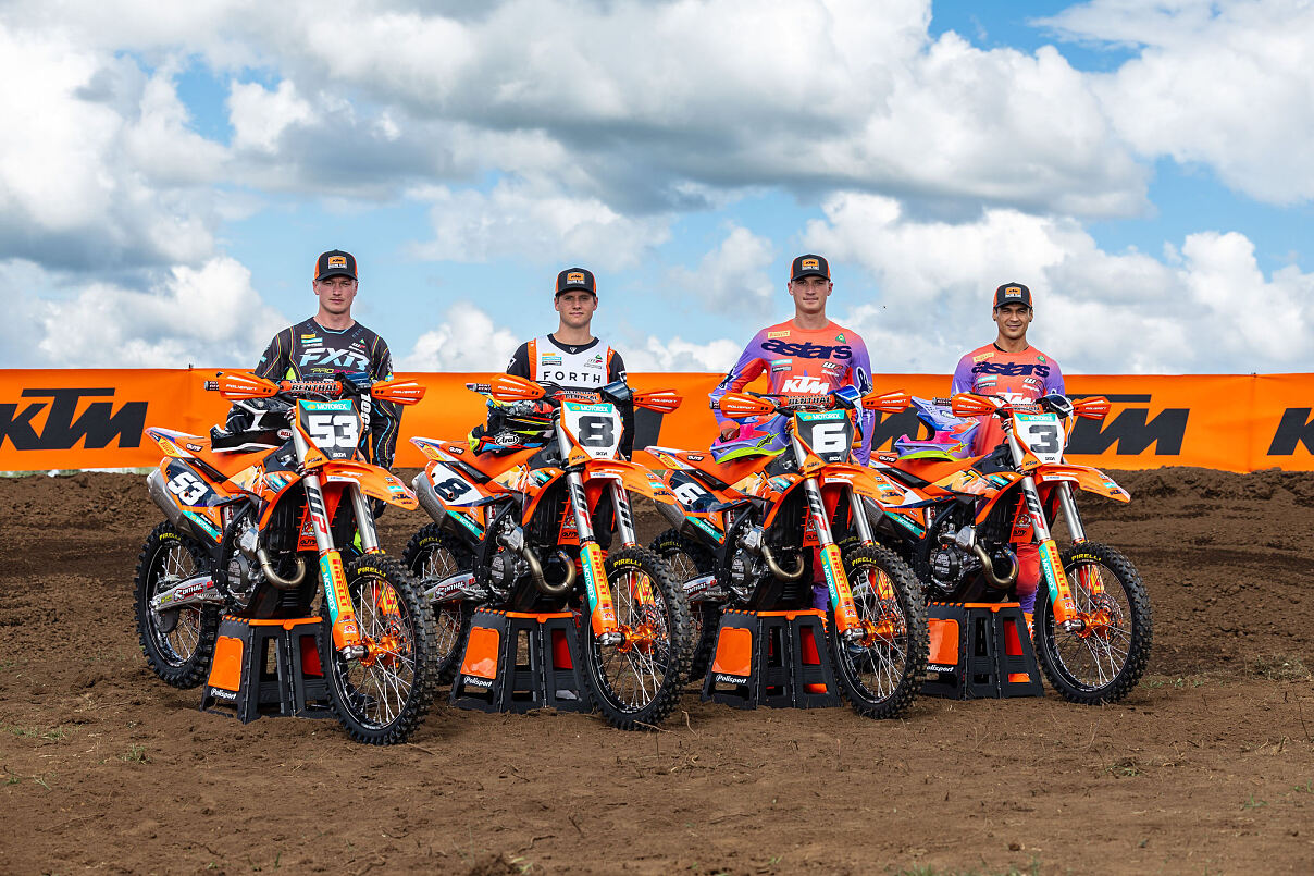 TEAM - KTM RACING TEAM
