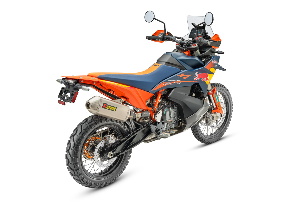 736681_2027 KTM 890 ADVENTURE R RALLY US_45_rear_right_US