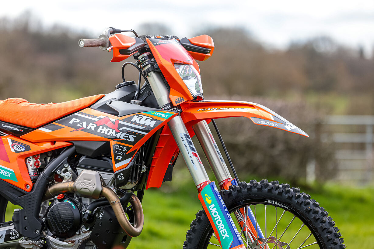 Edmondson_KTM 250 EXC-F_threequarters