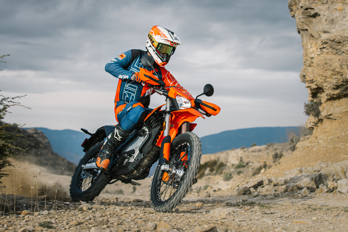 661297_MY27 KTM FREERIDE E_USA