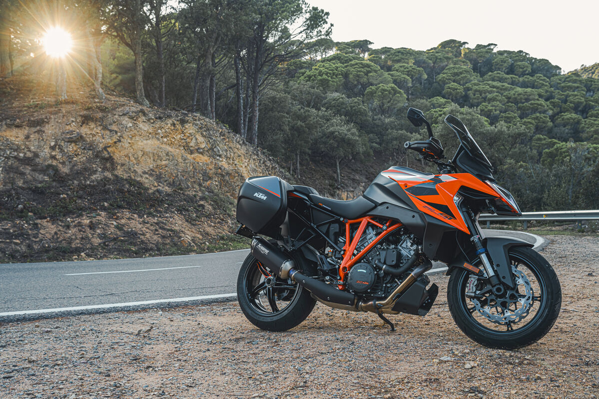 KTM 1290 SUPER DUKE GT（アクセサリー装着車）