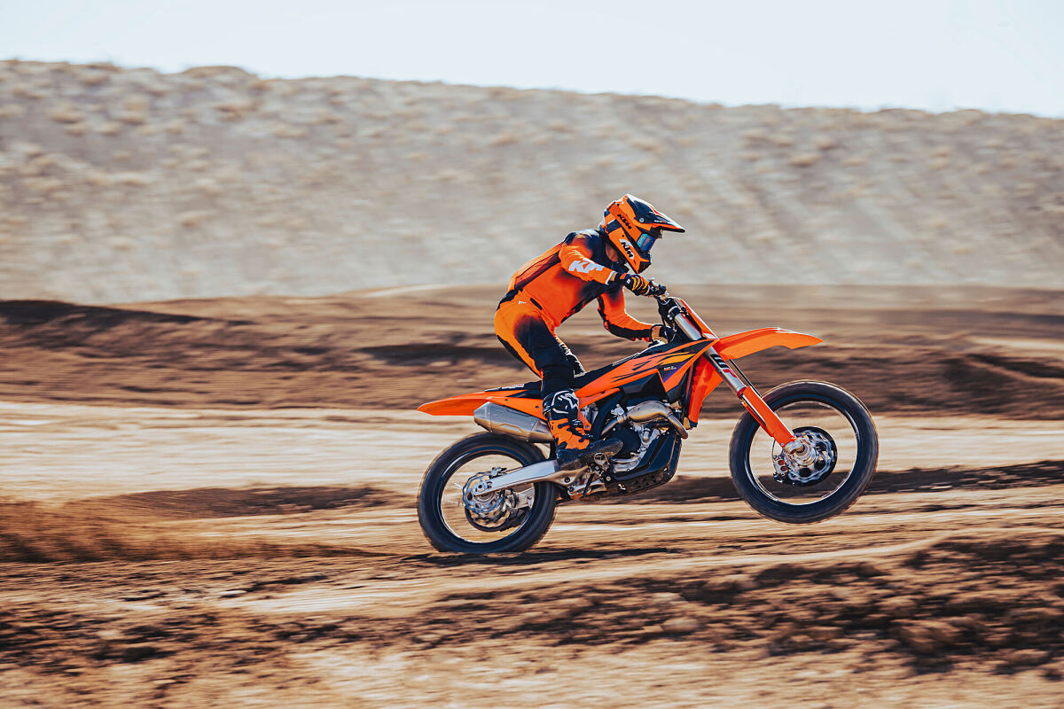 MOTOCROSS  KTM 250 SX-F（アクセサリー装着車）