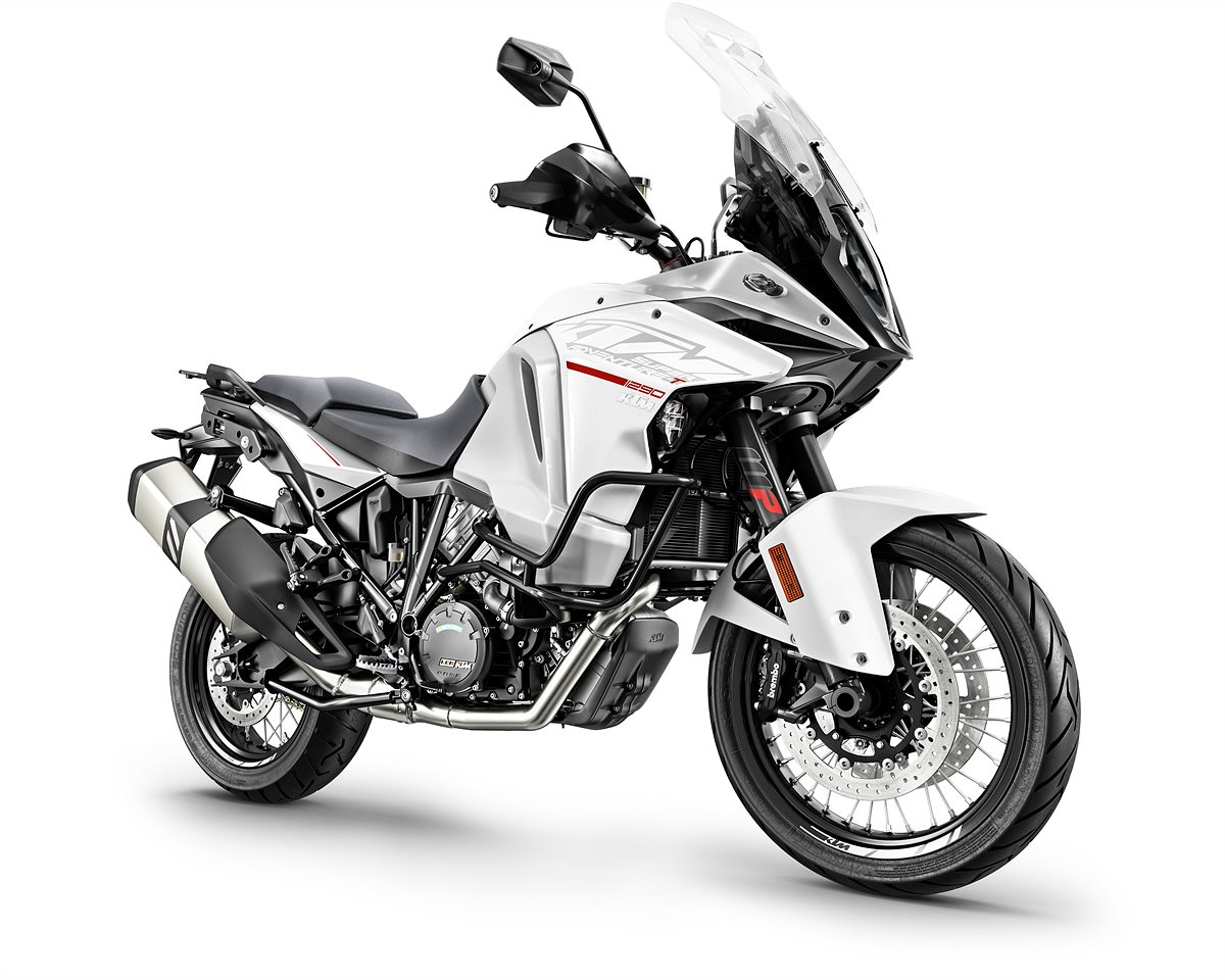 154791_1290 SADVT ri front MY2017