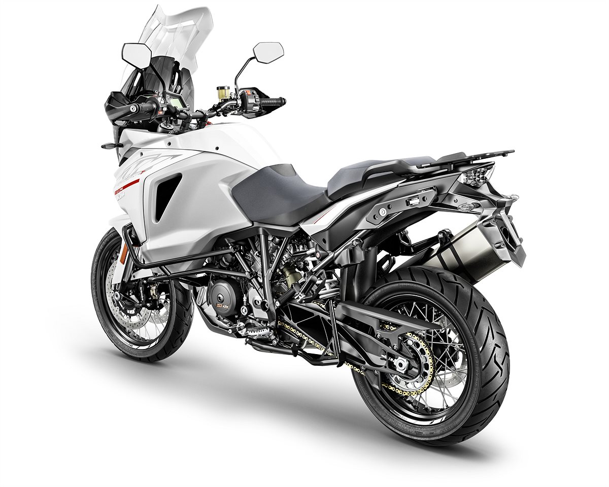 154790_1290 SADVT le rear MY2017
