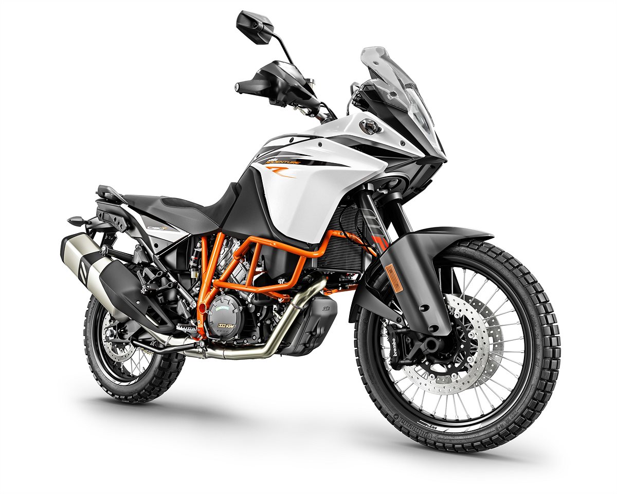 154767_1090 ADVR ri front MY2017