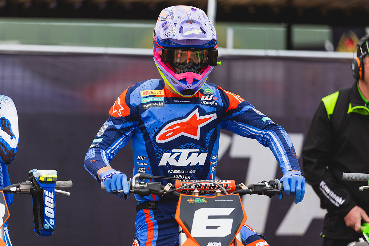 BYRON DENNIS 02 - KTM RACING TEAM - GILLMAN