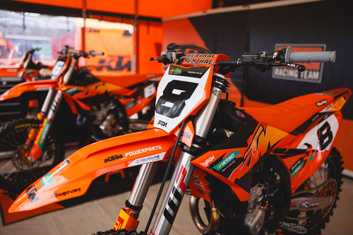 ZAC WATSON 02 - KTM RACING TEAM - GILLMAN