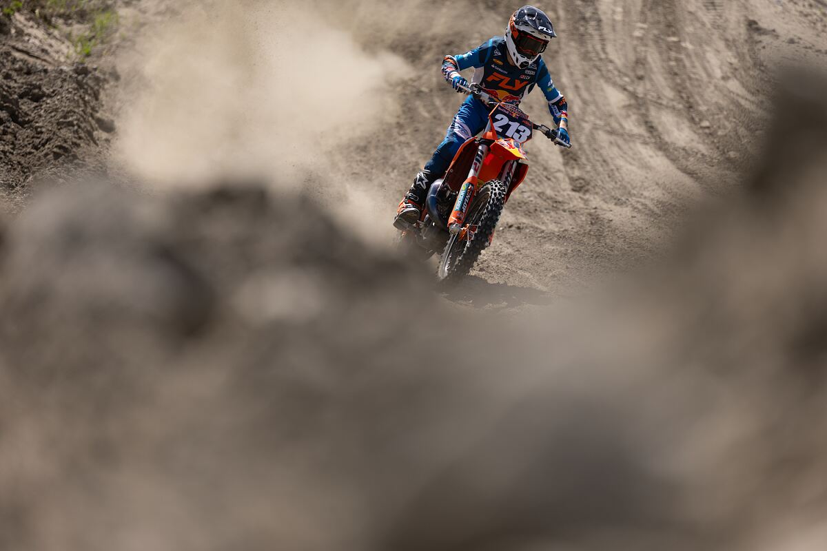HAYDEN DUPUIS 03 - KTM CANADA RED BULL RACE TEAM