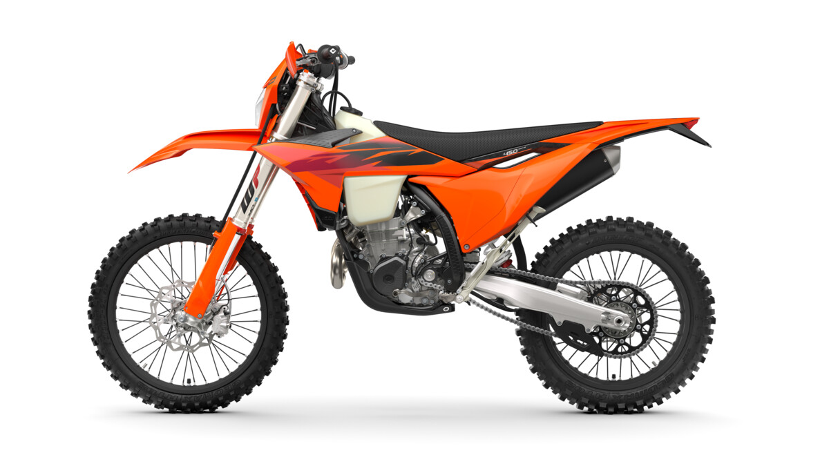 737635_MY27 KTM 450 XCF-W-US-left-side-view_XC-W