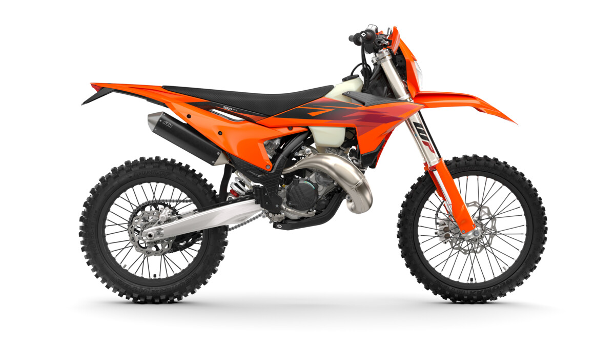 737643_MY27 KTM 150 XC-W-US-right-side-view_XC-W