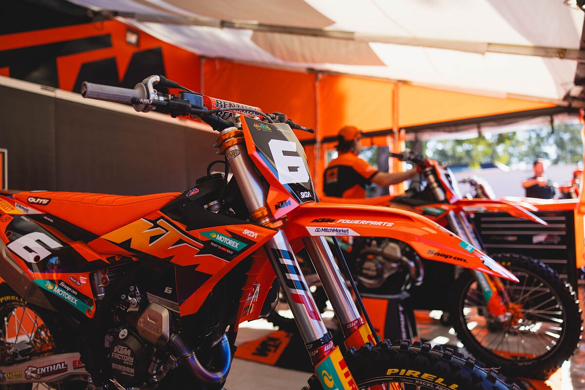 BYRON DENNIS 04 - KTM RACING TEAM - APPIN PROMX