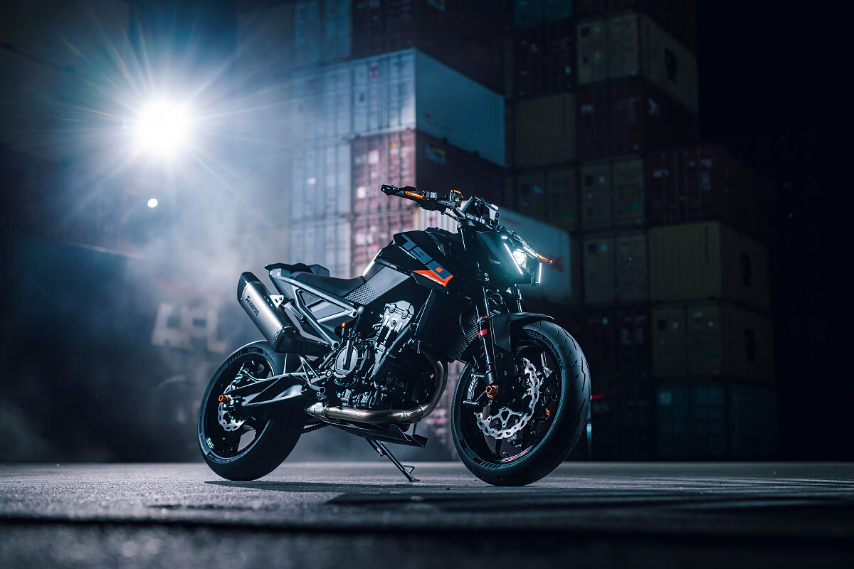 MY27 KTM 790 DUKE_6