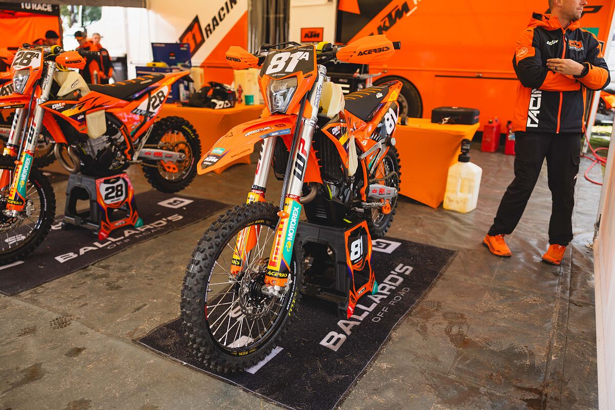 JACKSON VERSTEEGEN 03 - KTM DM31 RACING TEAM - AEC CASTERTON