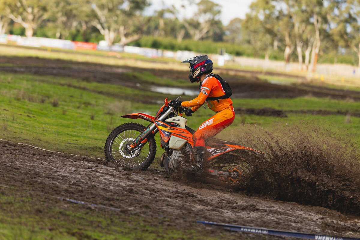 JYE DICKSON - KTM DM31 RACING TEAM - AEC CASTERTON