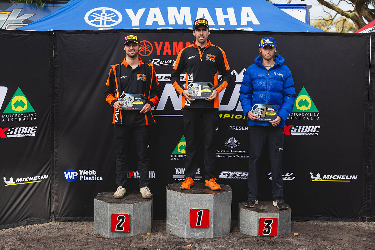 PRO ENDURO PODIUM - KTM DM31 RACING TEAM - AEC CASTERTON