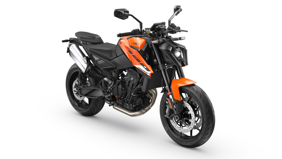 752482_MY27_KTM 790 DUKE STUDIO _EUROPE_ GLOBAL_Studio