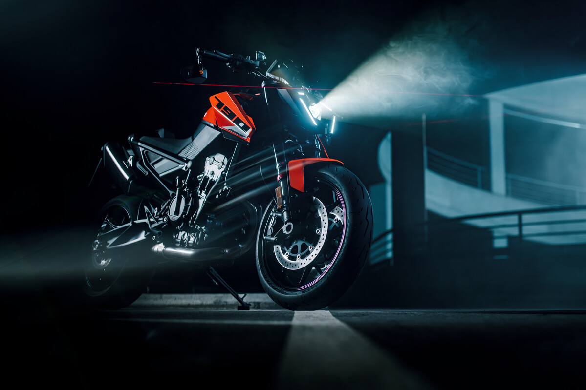 753866_MY27_KTM 790 DUKE STATIC_EUROPE_ GLOBAL