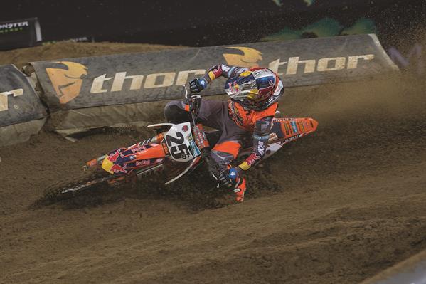 Marvin Musquin KTM 450 SX-F VELTINS-Arena 2016