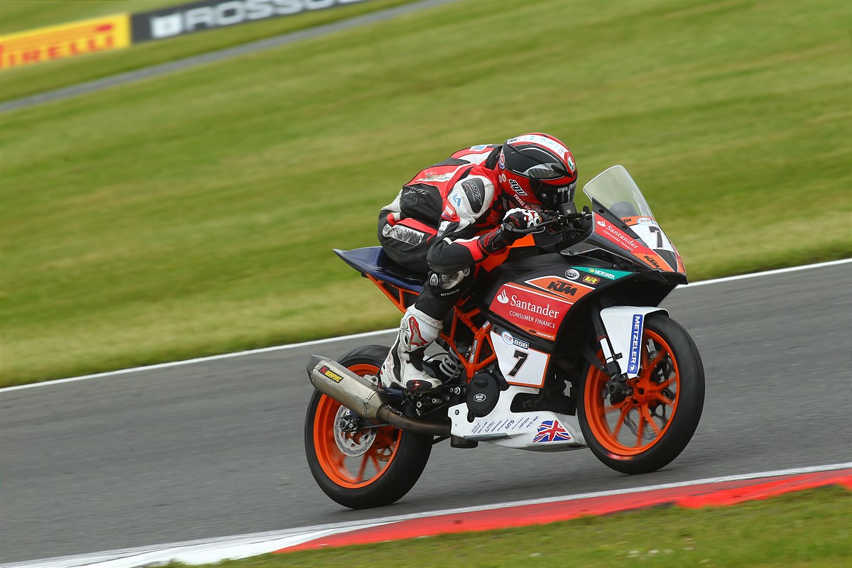 Aaron Wright Action Snetterton