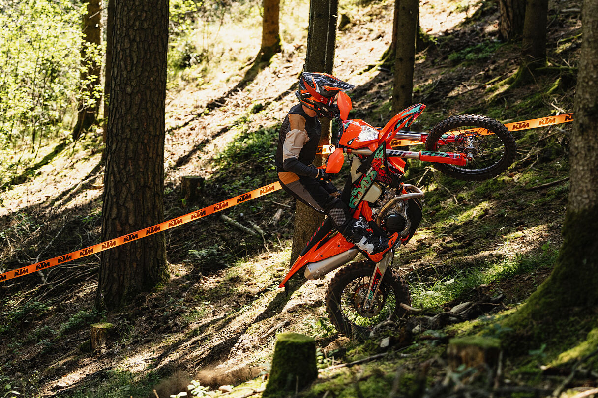 2027 KTM EXC 6DAYS Range_10