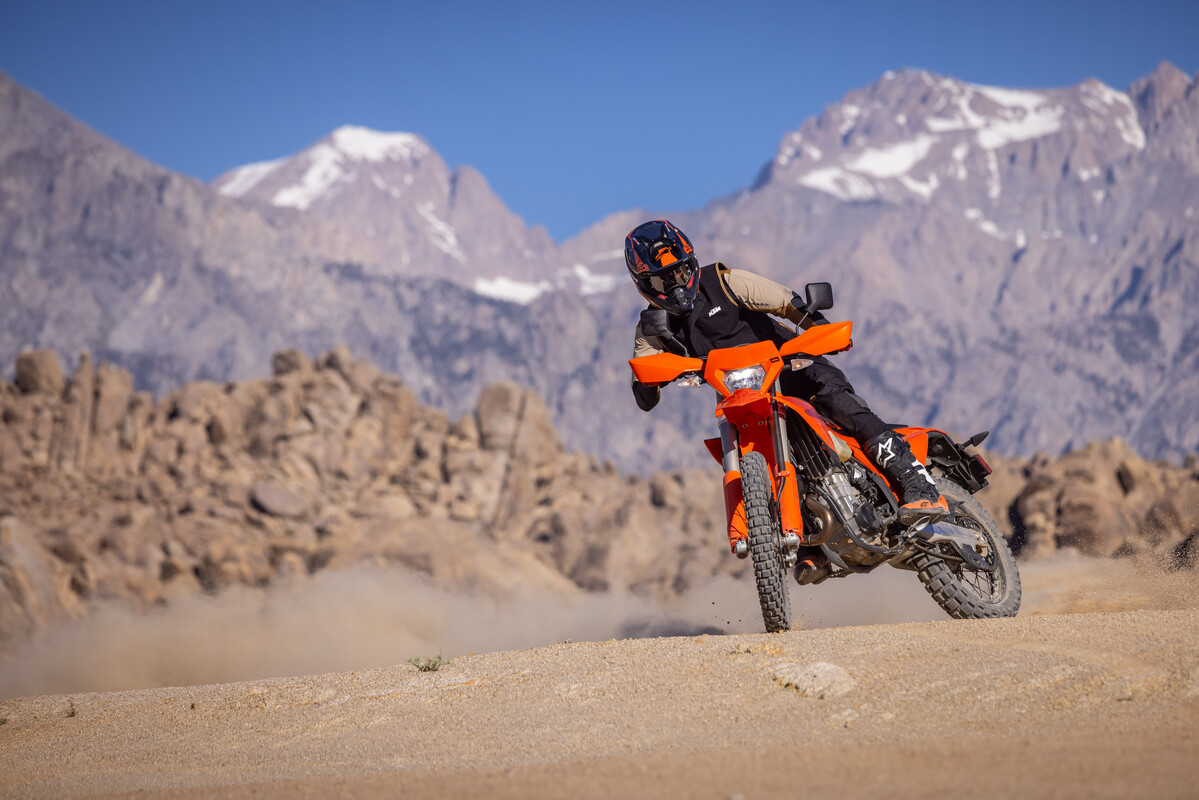 756454_2027 KTM EXC-F_US_Action_USA
