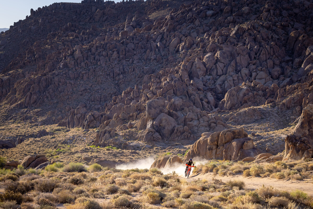756446_2027 KTM EXC-F_US_Action_USA