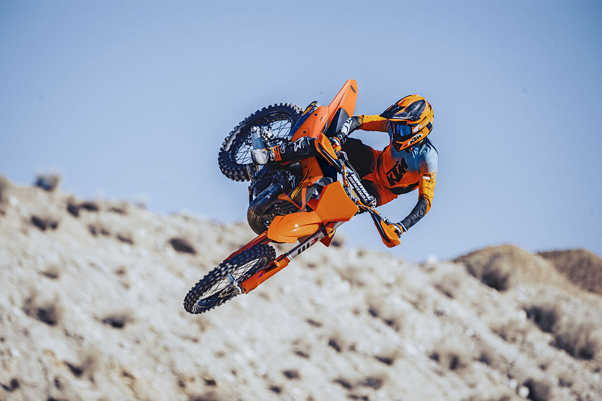 701383_MY26 KTM 300 SX PowerParts - US1_Action_01_IMAGES_ACTION _ STATIC