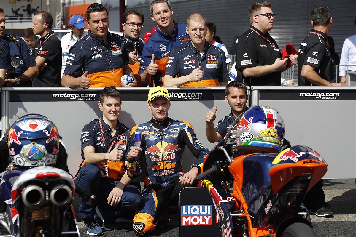 Brad Binder & Team KTM RC 250 GP Parc Ferme Motegi 2016