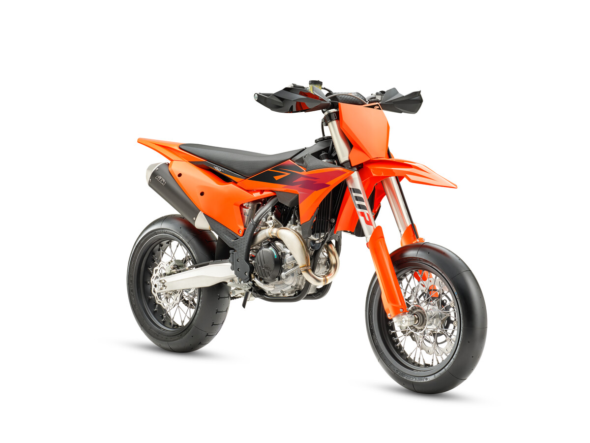 MY27 KTM 450 SMR_01