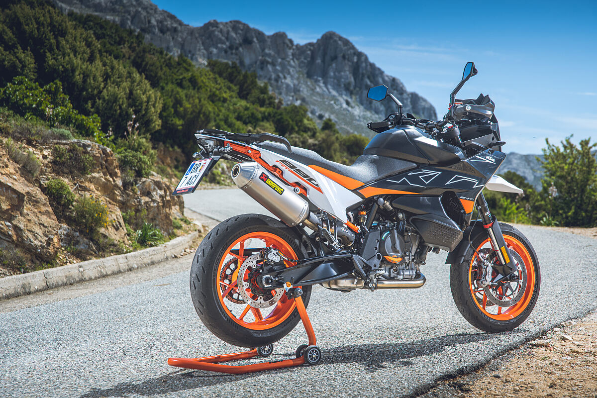 KTM 890 SMT(オプション装着車)