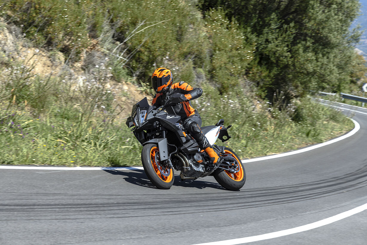 KTM 890 SMT(オプション装着車)