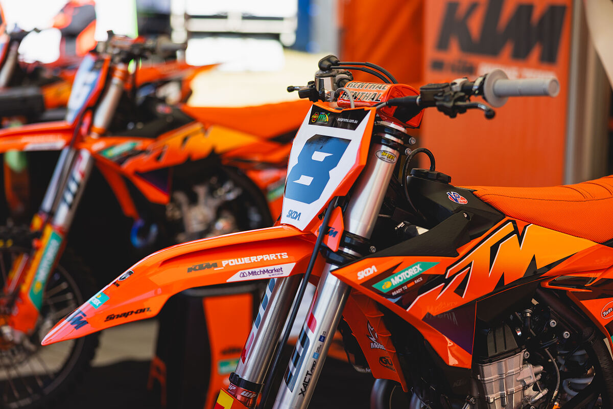 ZAC WATSON 04 - KTM RACING TEAM - QUEENSLAND MOTO PARK