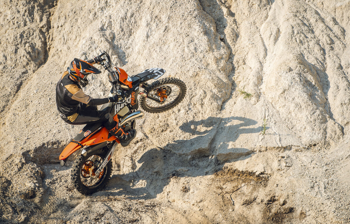 05_MY27 KTM 300 EXC_XC-W HARDENDURO _HARDENDURO