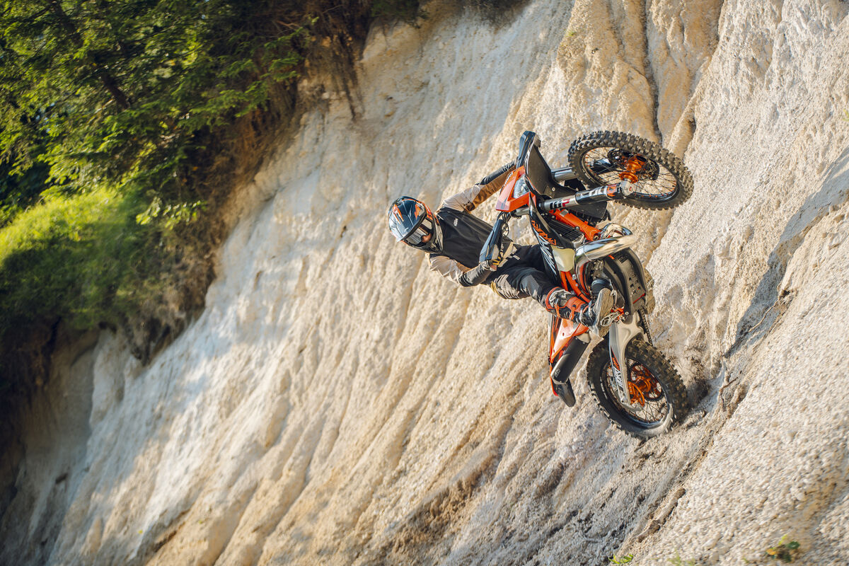 06_MY27 KTM 300 EXC_XC-W HARDENDURO _HARDENDURO