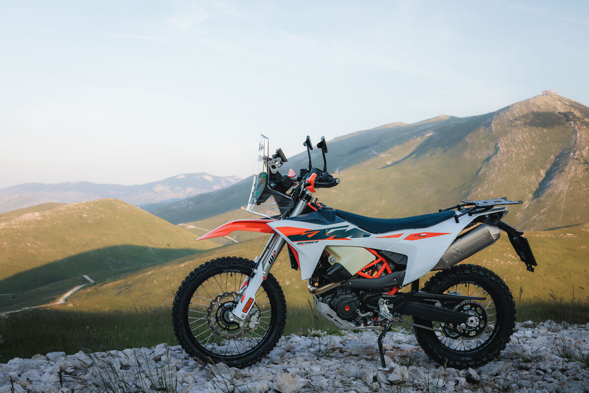 762894_MY27 KTM 690 RALLY_STATIC_CAT A