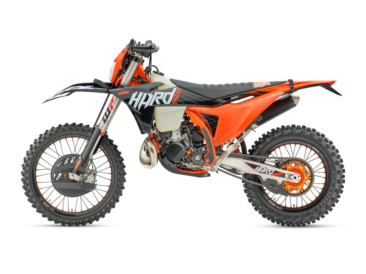 756281_MY27 KTM 300 XC-W 90_Left_HARDENDURO