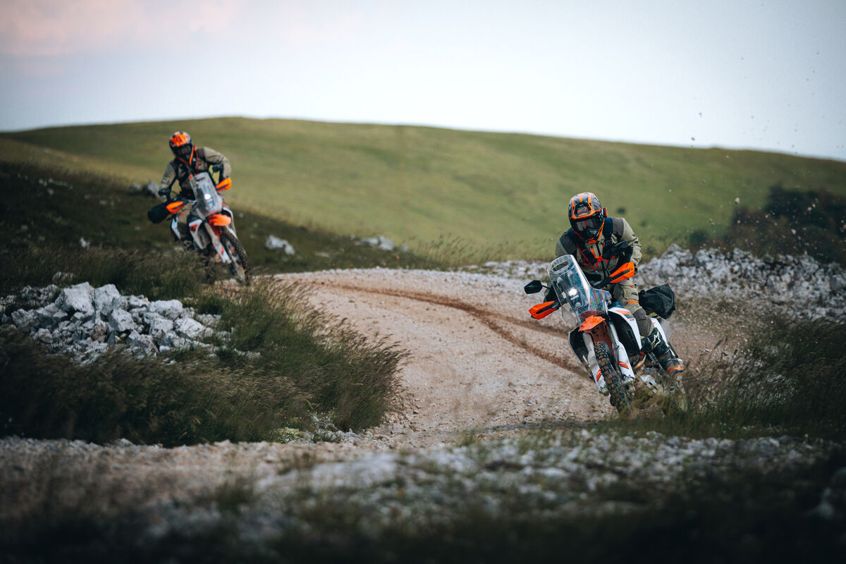 763004_MY27 KTM 690 RALLY_ACTION_CAT A