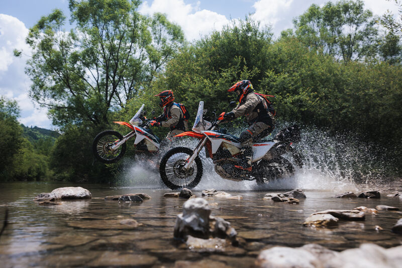 2027 KTM 690 RALLY