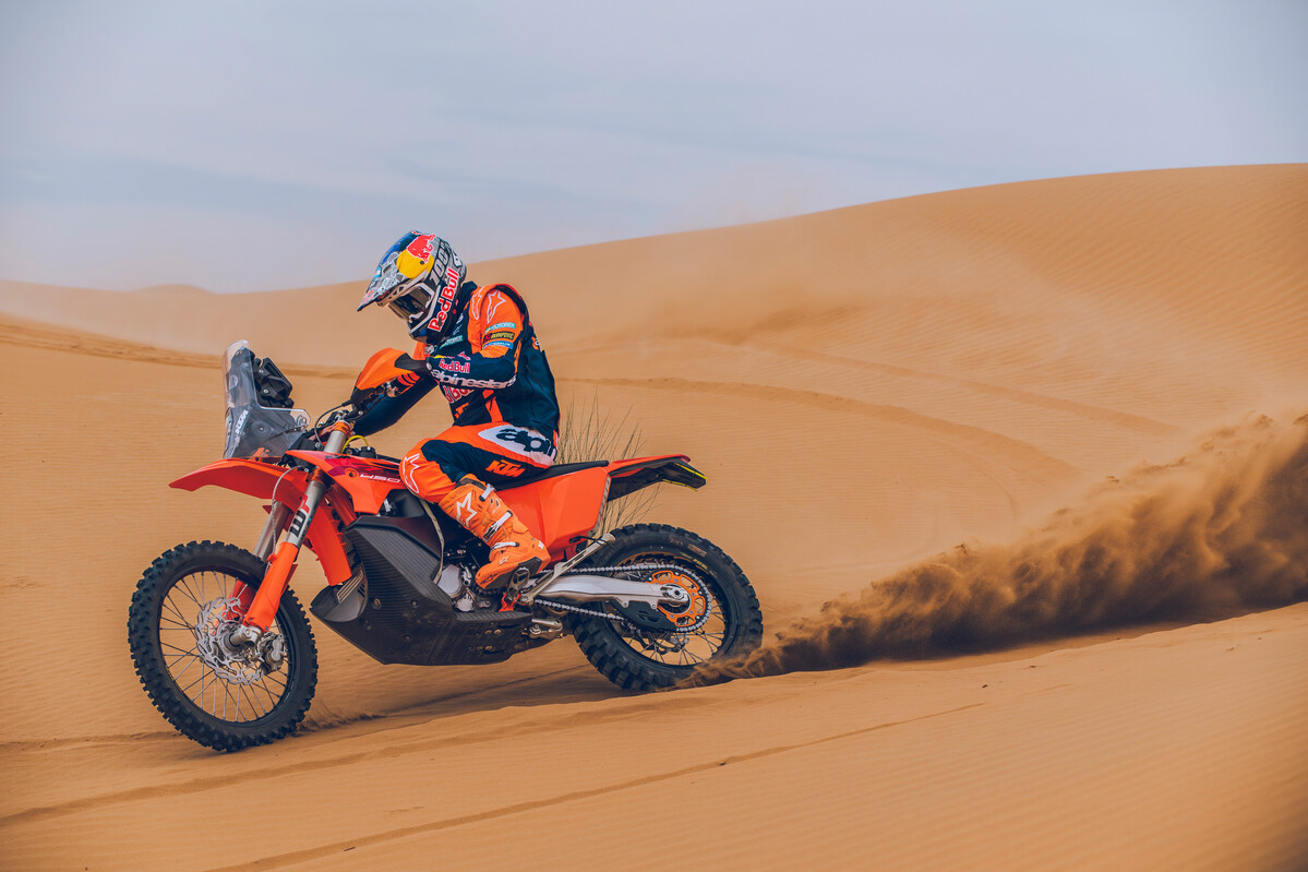 MY27_KTM 450 RALLY REPLICA