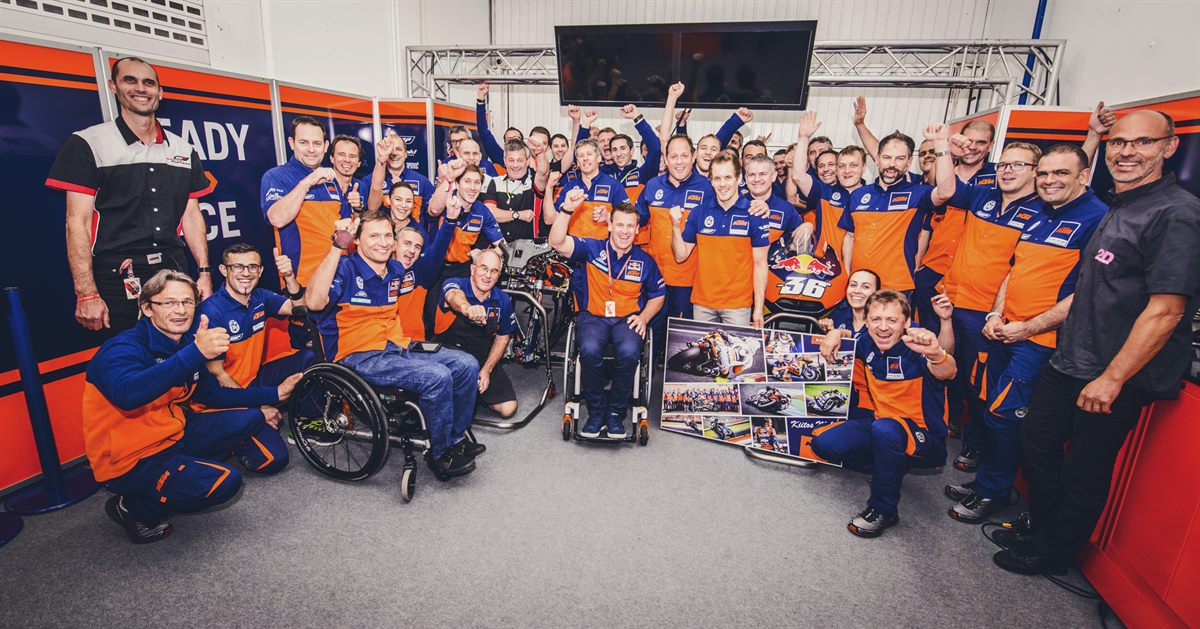 Mika Kallio & Team KTM RC16 Box Valencia 2016