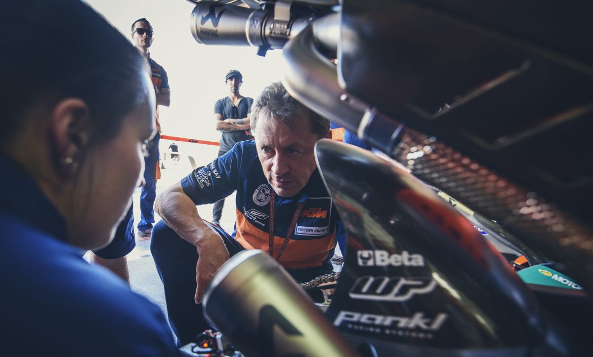 Mike Leitner KTM RC16 Box Valencia 2016