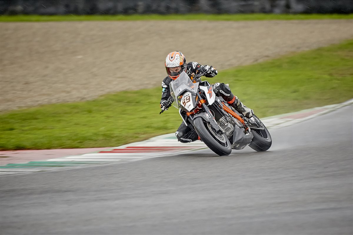Jeremy_McWilliams_Protwin_Mugello_2016 (2)