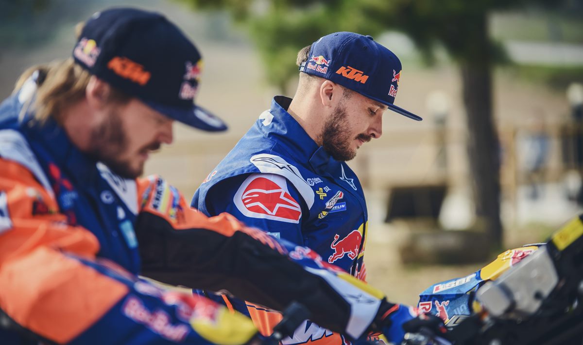 Toby Price & Sam Sunderland 2016