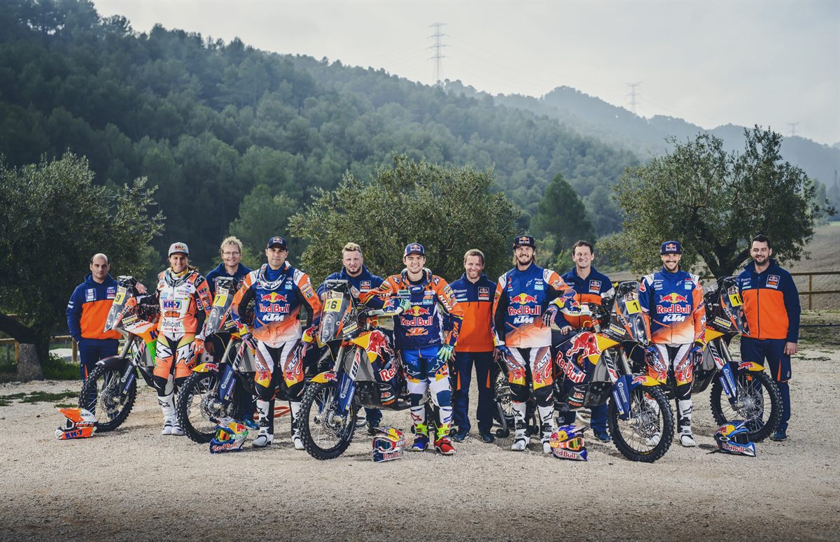 Laia Sanz, Antoine Meo, Matthias Walkner, Toby Price, Sam Sunderland & Mechanics KTM 450 RALLY 2016