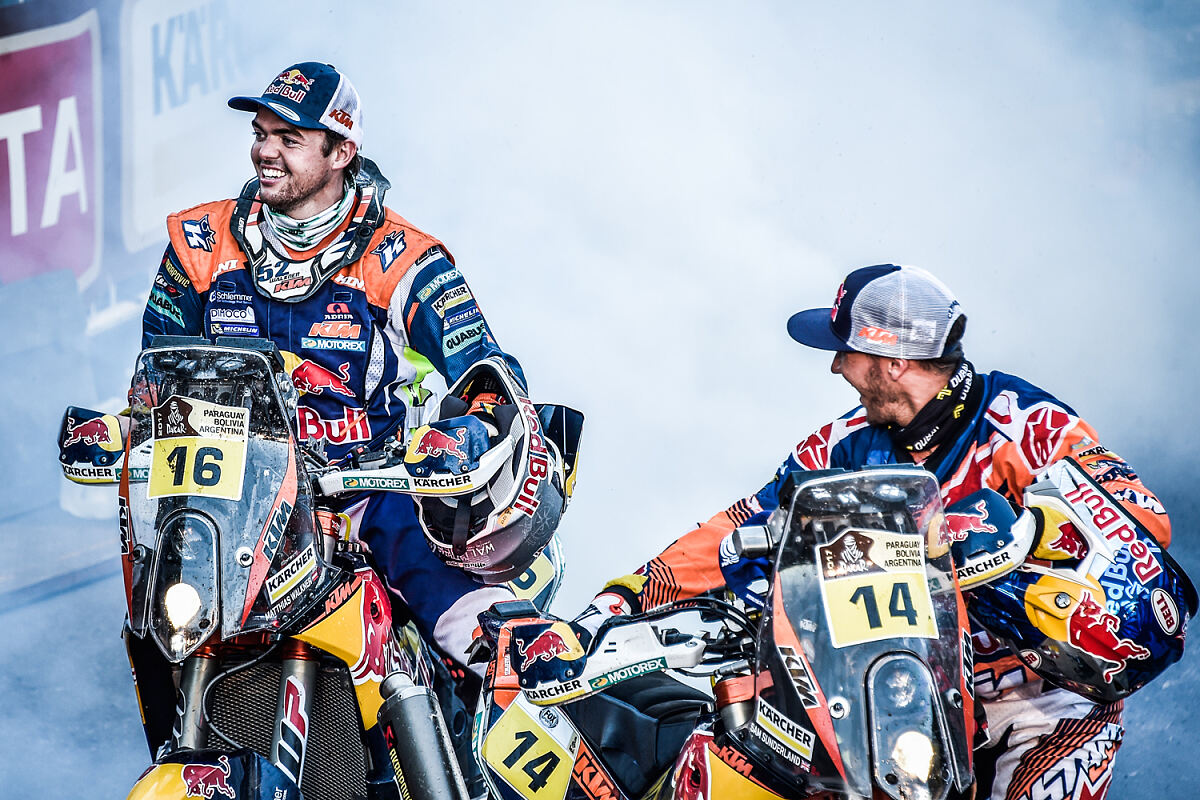 Matthias Walkner & Sam Sunderland KTM 450 RALLY Podium Dakar 2017 (1)