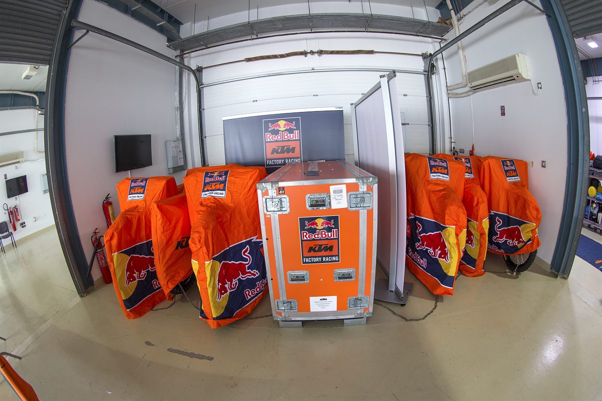 Paddock Red Bull KTM Factory Racing Losail 2017